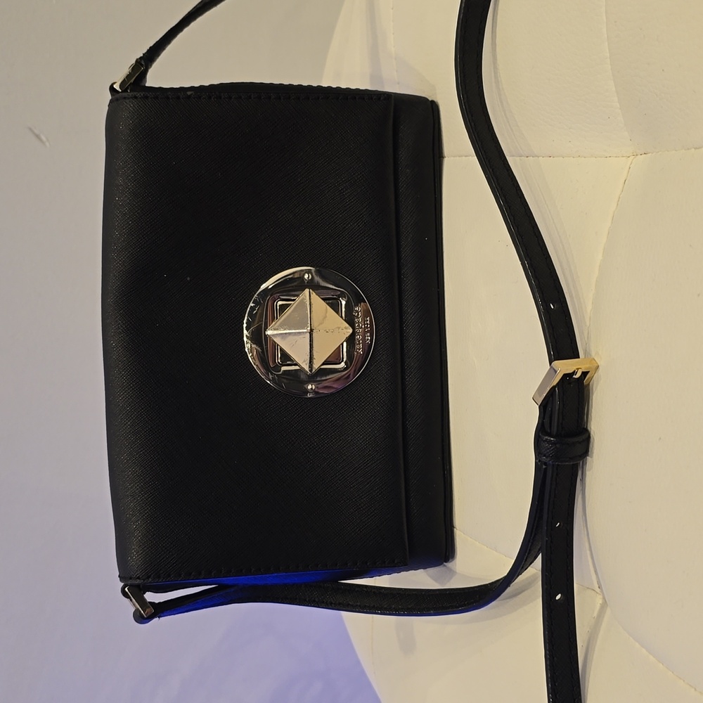 KATE Spade Small Black Purse Adjustable Crossbody Strap EUC Day Evening Flap